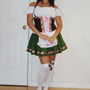 Sexy Halloween Beer garden girl costume